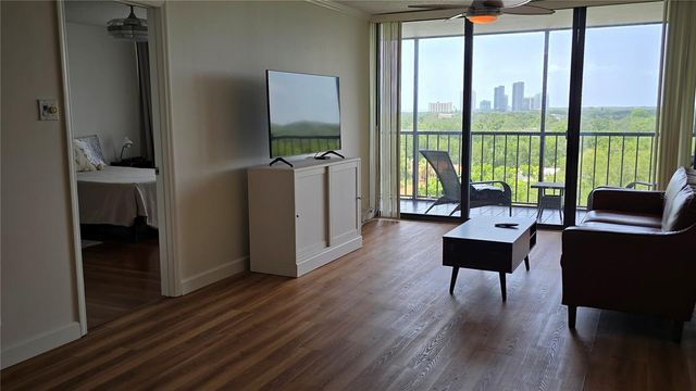 3211 W SWANN AVENUE 1005, Tampa, FL 33609