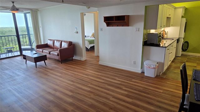 3211 W SWANN AVENUE 1005, Tampa, FL 33609
