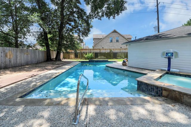 423 Cannon Ball Drive, Spring, TX 77380