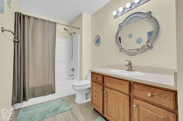 12760 Glengary Drive, Fishers, IN 46038