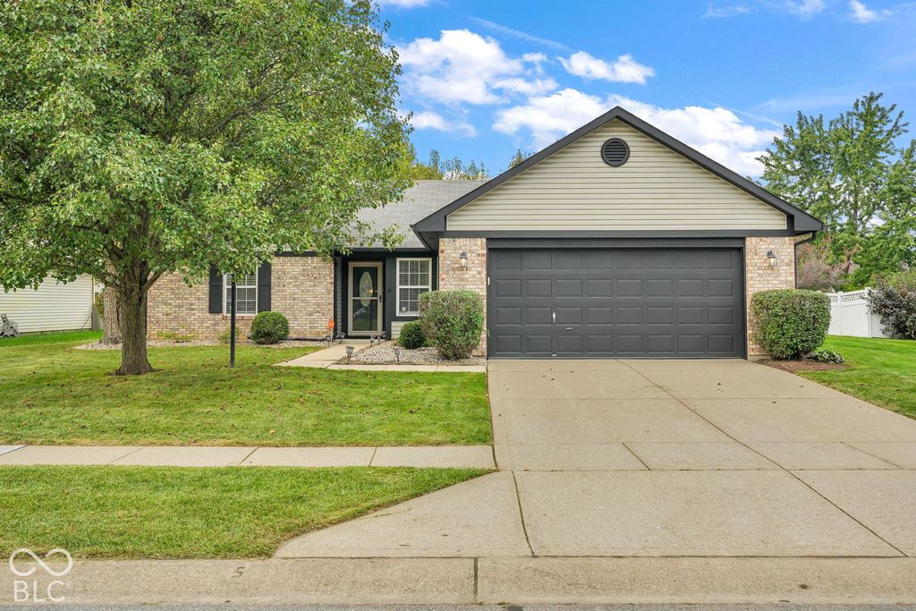 12760 Glengary Drive, Fishers, IN 46038