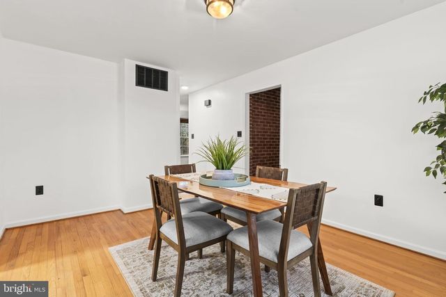 8580 CRAIN HWY, La Plata, MD 20646