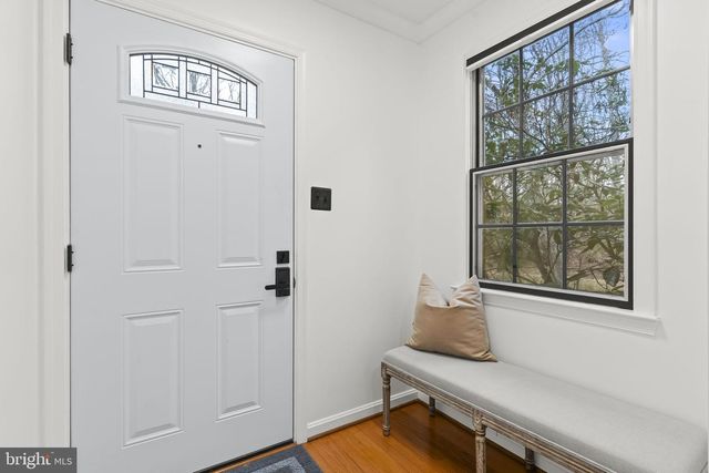 8580 CRAIN HWY, La Plata, MD 20646