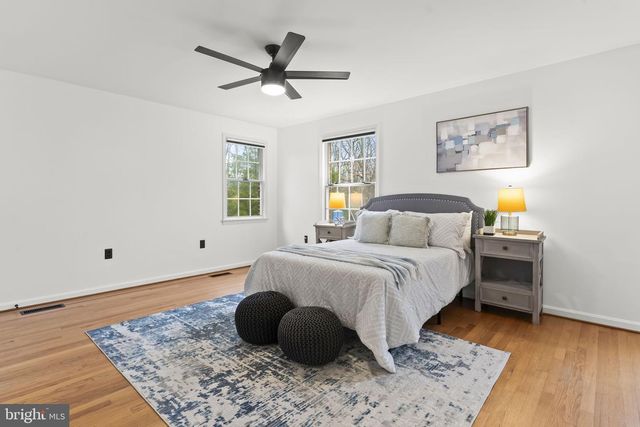 8580 CRAIN HWY, La Plata, MD 20646