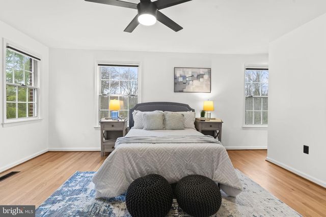 8580 CRAIN HWY, La Plata, MD 20646