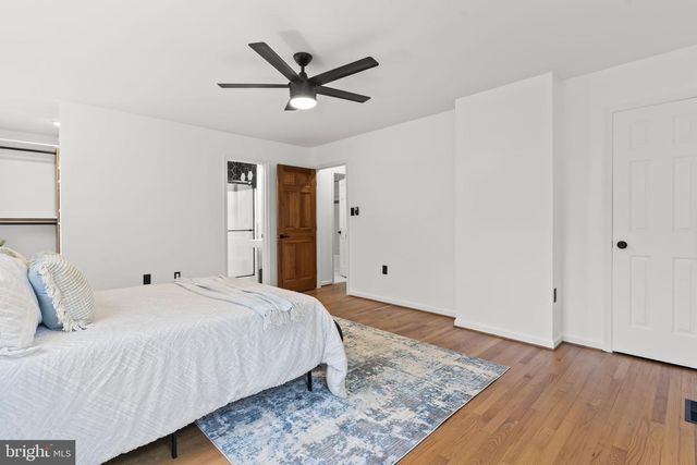 8580 CRAIN HWY, La Plata, MD 20646