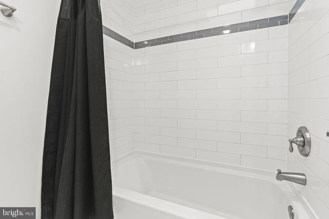 8580 CRAIN HWY, La Plata, MD 20646