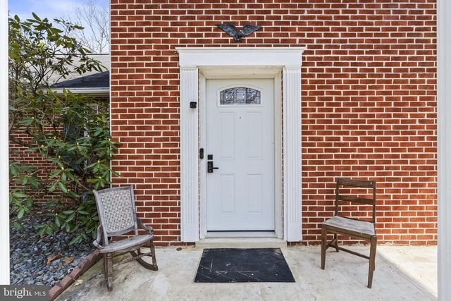 8580 CRAIN HWY, La Plata, MD 20646