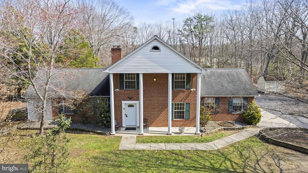 8580 CRAIN HWY, La Plata, MD 20646