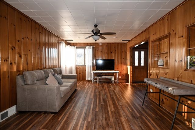 720 Graham St, Belle Vernon, PA 15012