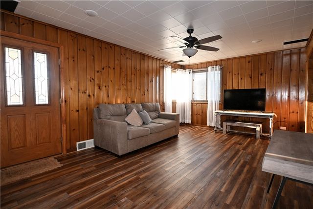 720 Graham St, Belle Vernon, PA 15012