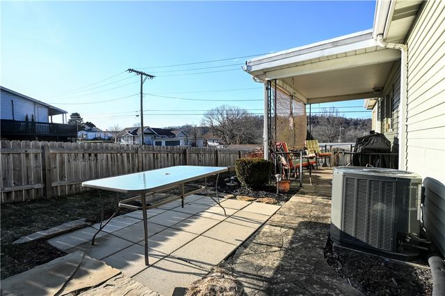 720 Graham St, Belle Vernon, PA 15012