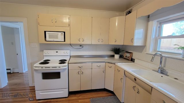 1818 Stuart, Butte, MT 59701