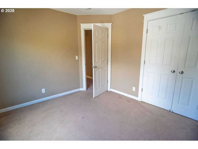 165 PEACH TREE Ct, Woodland, WA 98674