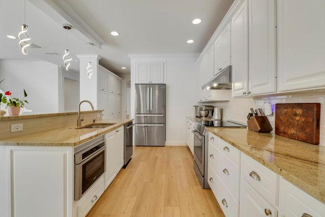 136 Newcastle Drive, Jupiter, FL 33458