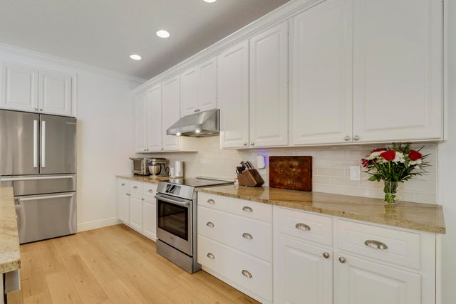 136 Newcastle Drive, Jupiter, FL 33458