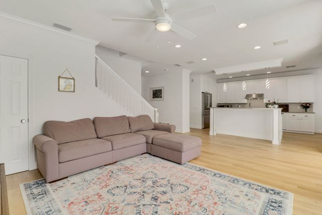 136 Newcastle Drive, Jupiter, FL 33458