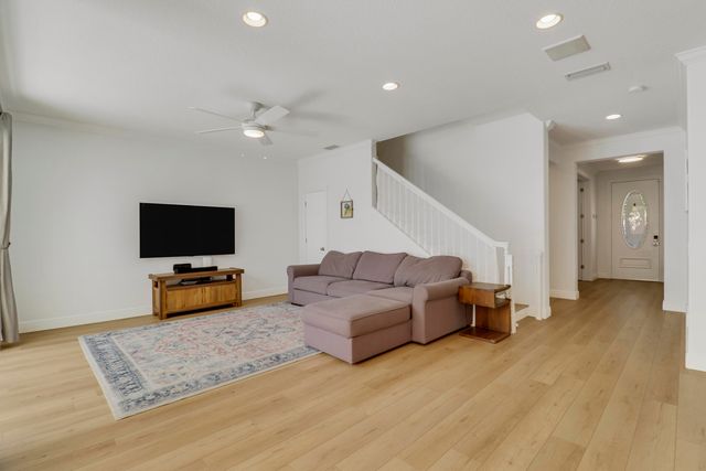 136 Newcastle Drive, Jupiter, FL 33458