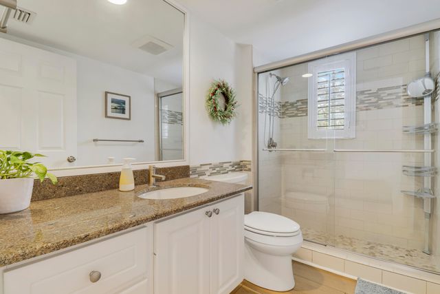 136 Newcastle Drive, Jupiter, FL 33458