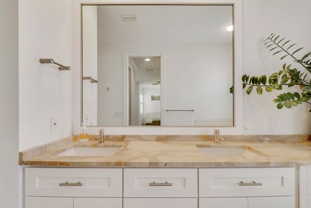 136 Newcastle Drive, Jupiter, FL 33458