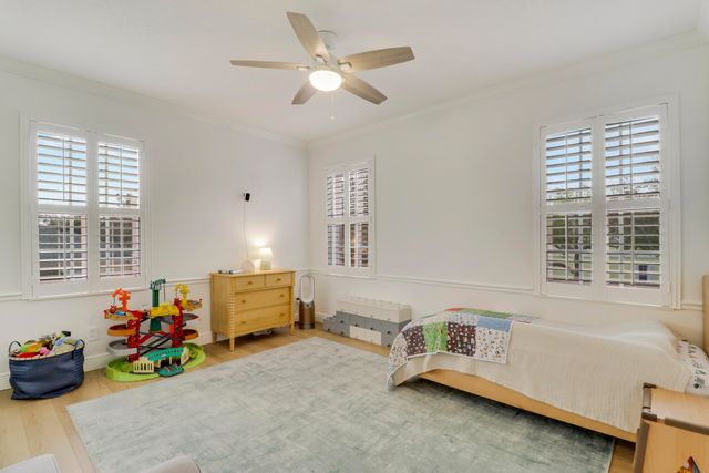 136 Newcastle Drive, Jupiter, FL 33458