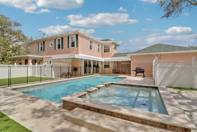 136 Newcastle Drive, Jupiter, FL 33458