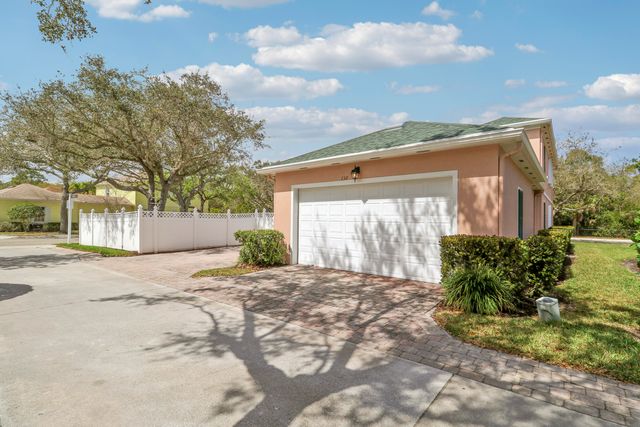 136 Newcastle Drive, Jupiter, FL 33458