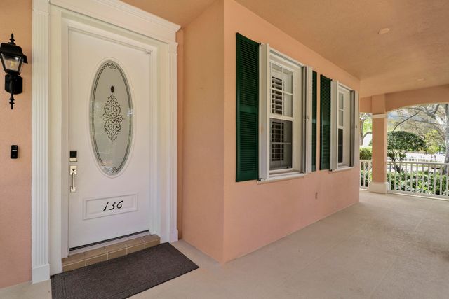 136 Newcastle Drive, Jupiter, FL 33458