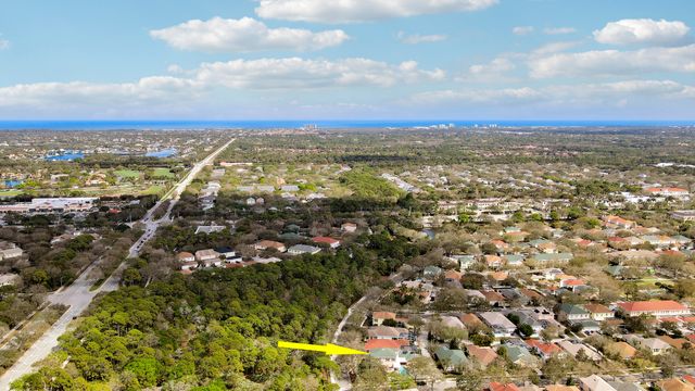 136 Newcastle Drive, Jupiter, FL 33458