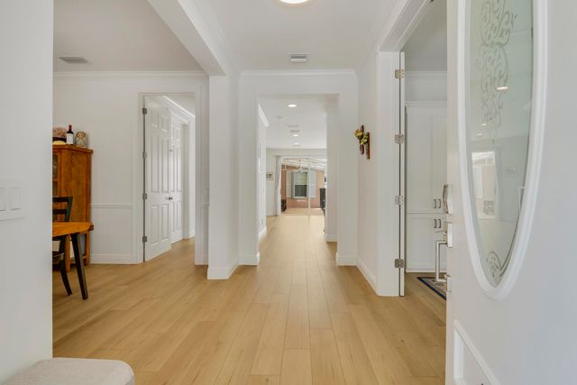 136 Newcastle Drive, Jupiter, FL 33458