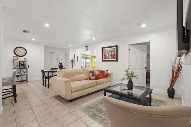 4894 OLD TAMPA HIGHWAY, Kissimmee, FL 34758