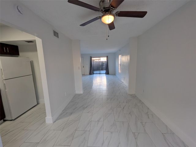 2456 NW 52nd Ave 2456, Fort Lauderdale, FL 33313
