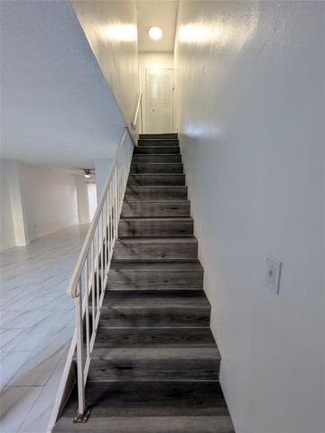 2456 NW 52nd Ave 2456, Fort Lauderdale, FL 33313