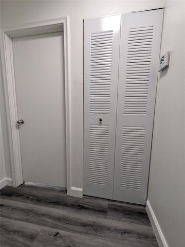 2456 NW 52nd Ave 2456, Fort Lauderdale, FL 33313