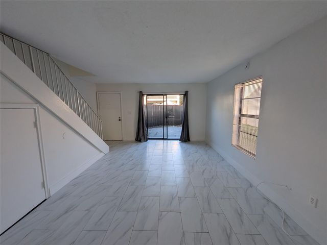 2456 NW 52nd Ave 2456, Fort Lauderdale, FL 33313