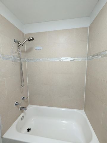 2456 NW 52nd Ave 2456, Fort Lauderdale, FL 33313