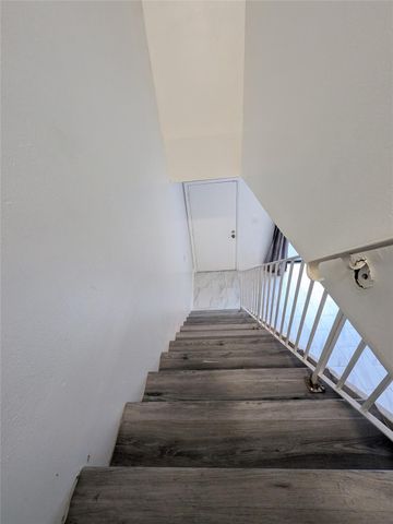 2456 NW 52nd Ave 2456, Fort Lauderdale, FL 33313