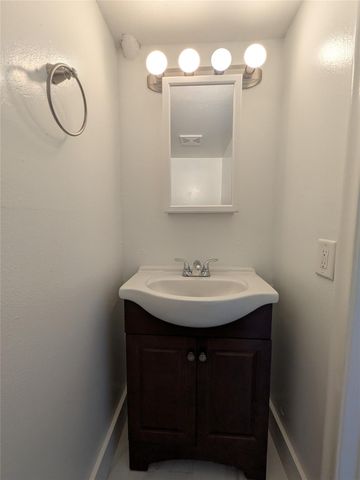 2456 NW 52nd Ave 2456, Fort Lauderdale, FL 33313