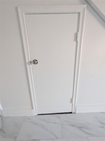 2456 NW 52nd Ave 2456, Fort Lauderdale, FL 33313