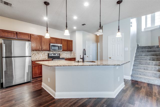 2416 Redfield Drive, Mesquite, TX 75181