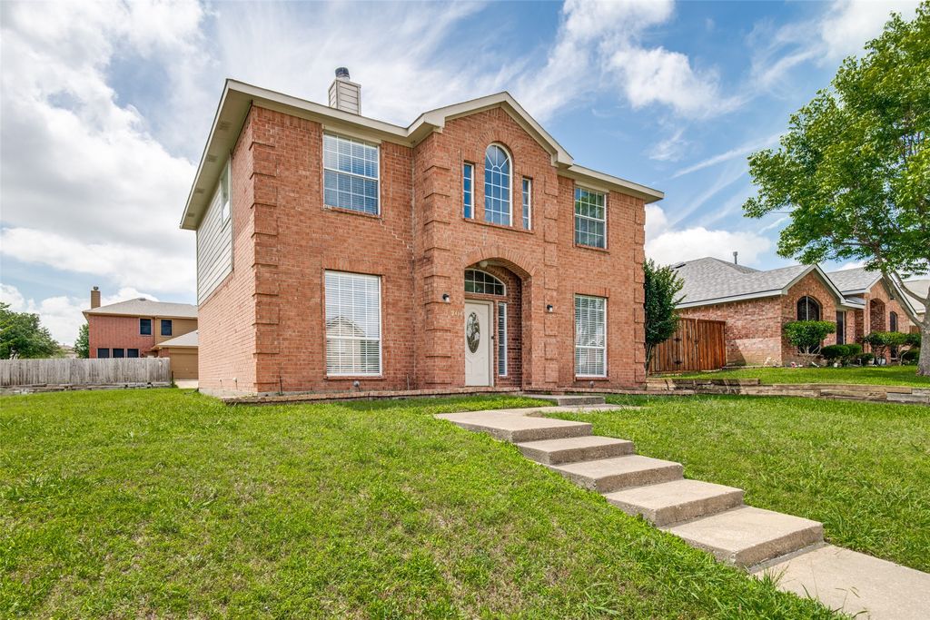 2416 Redfield Drive, Mesquite, TX 75181