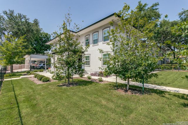 488 E Olmos Dr Apt 2, San Antonio, TX 78212