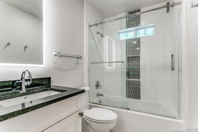 488 E Olmos Dr Apt 2, San Antonio, TX 78212