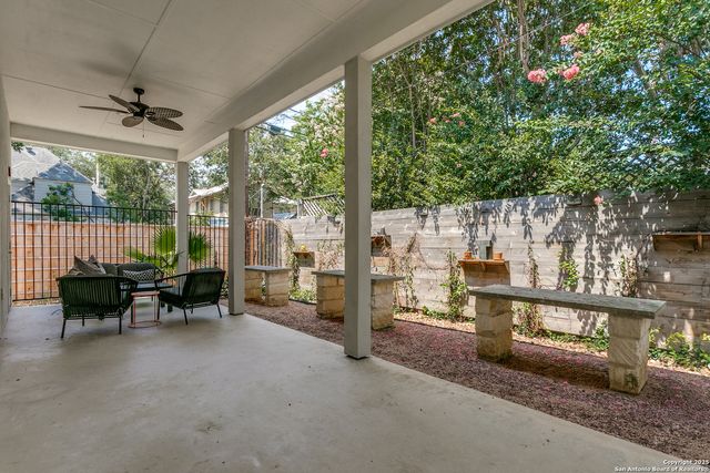 488 E Olmos Dr Apt 2, San Antonio, TX 78212