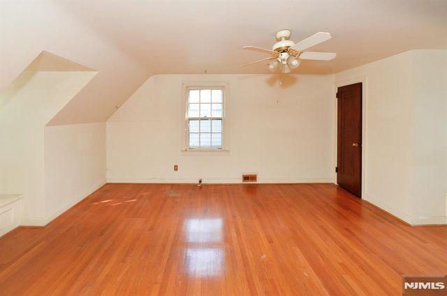125 Eastview Avenue, Leonia, NJ 07605