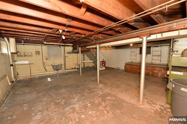 125 Eastview Avenue, Leonia, NJ 07605