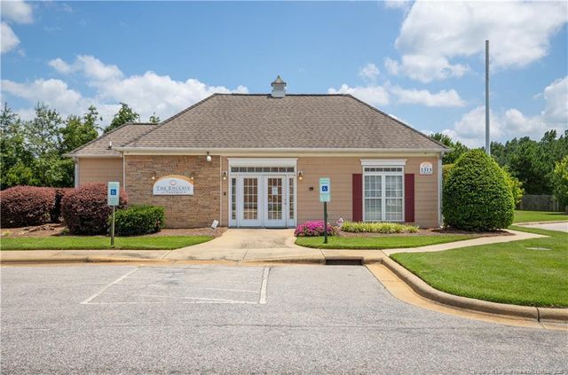 1320-112 Kershaw Loop, Fayetteville, NC 28314