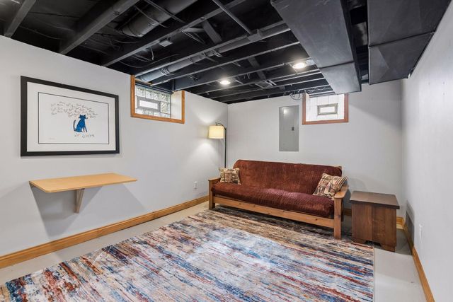 3501 35th Avenue S, Minneapolis, MN 55406