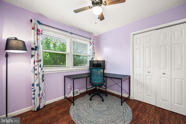 1 MAPLEWOOD CT, Douglassville, PA 19518