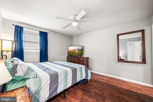 1 MAPLEWOOD CT, Douglassville, PA 19518